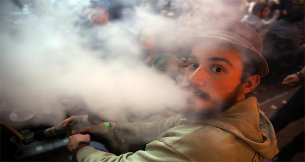 If You Are Smoking, You Need To Know This A Cigarette Combined With These Ingredients Is - DEADLY!