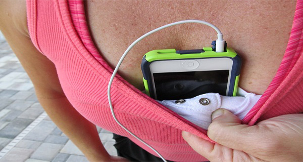 Cancerous Cell Phones Where You Put Your Phone Matters