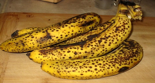 What Happens With Your Body After Eating Bananas With Black Spots-You Will Be Surprised