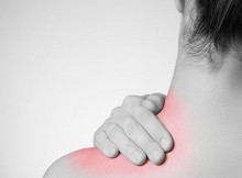 This Simple Trick That Will Relieve Your Stiff Neck in Just 60 seconds